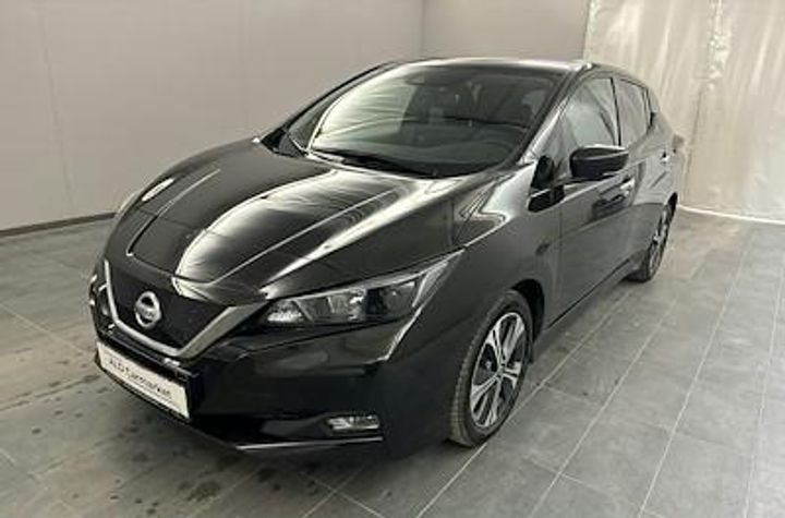 2022 nissan leaf