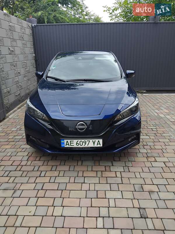 2023 nissan leaf