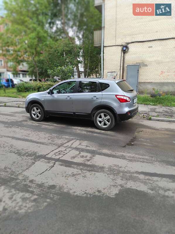 2011 nissan qashqai