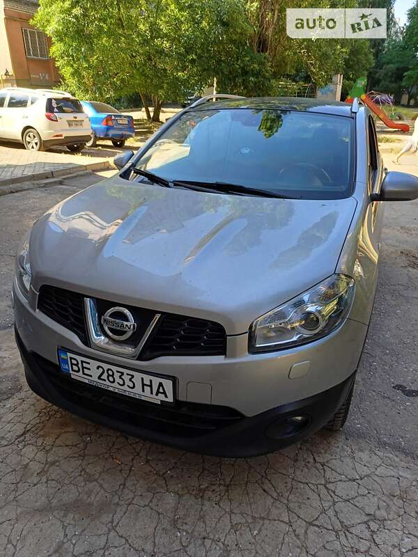 2012 nissan qashqai