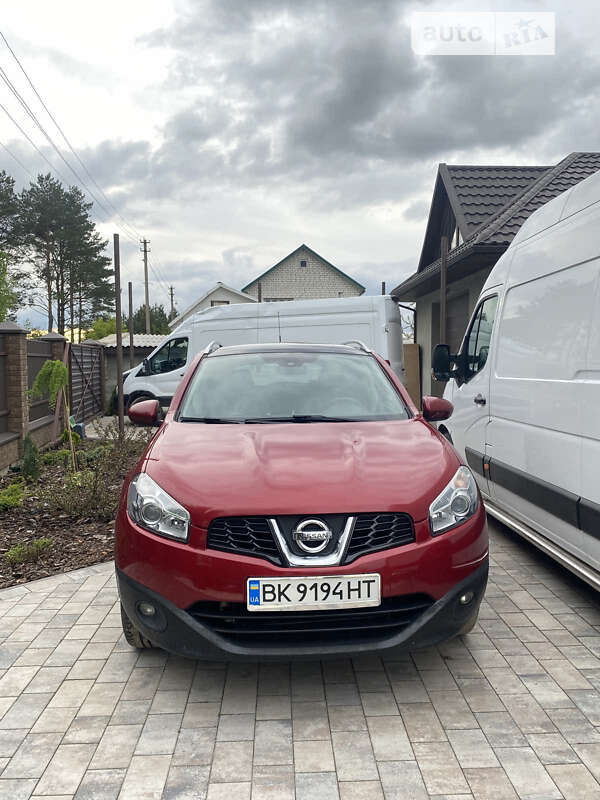 2012 nissan qashqai