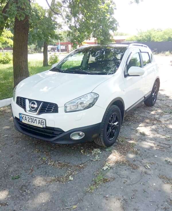 2012 nissan qashqai
