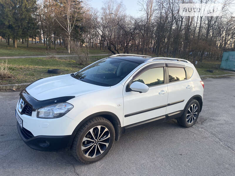 2012 nissan qashqai