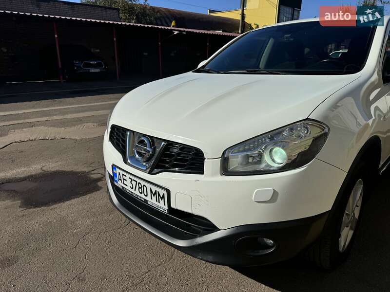 2012 nissan qashqai