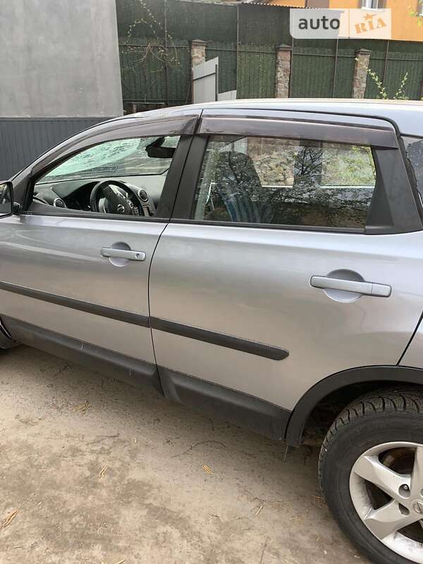 2012 nissan qashqai