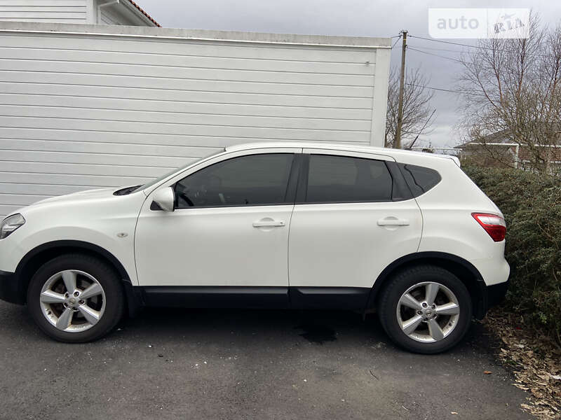 2012 nissan qashqai