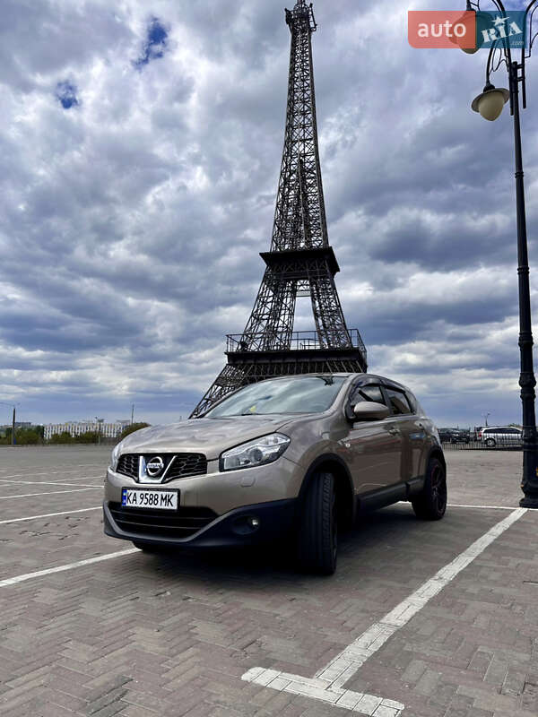 2012 nissan qashqai