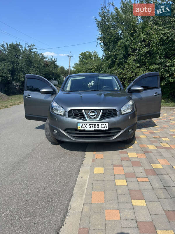 2012 nissan qashqai
