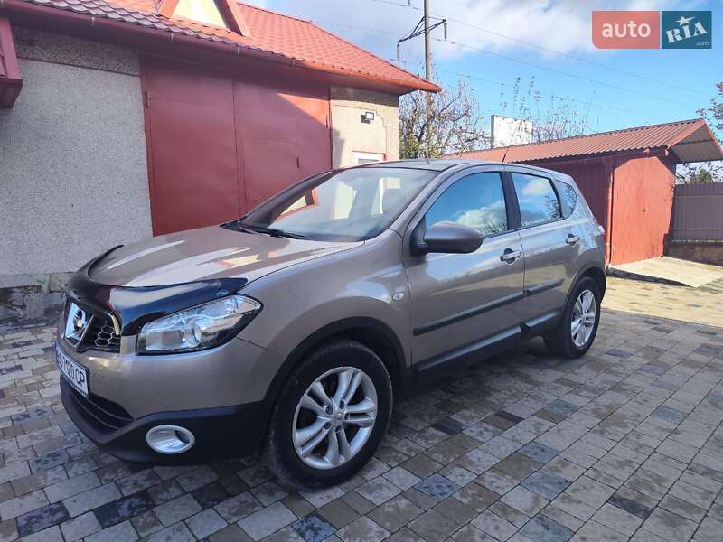 2012 nissan qashqai