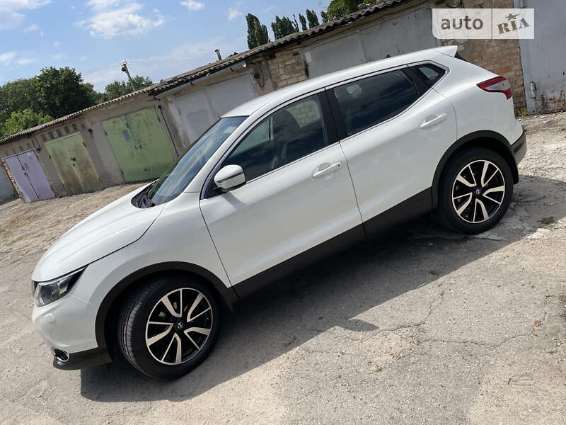 2015 nissan qashqai