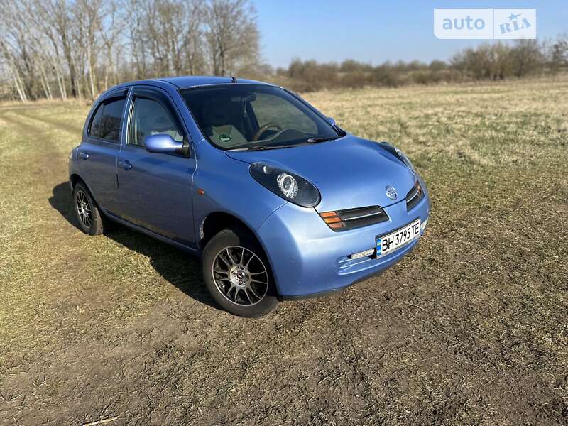 2003 nissan micra