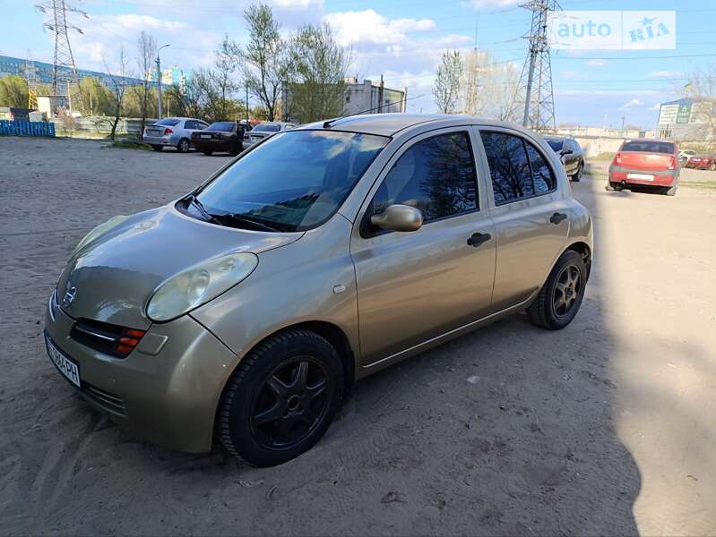 2004 nissan micra