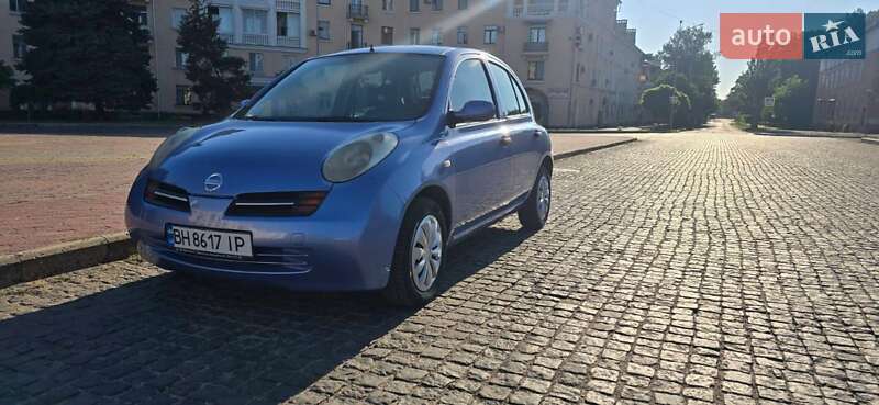 2003 nissan micra