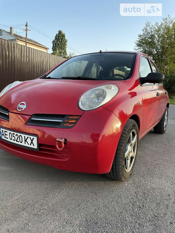 2004 nissan micra