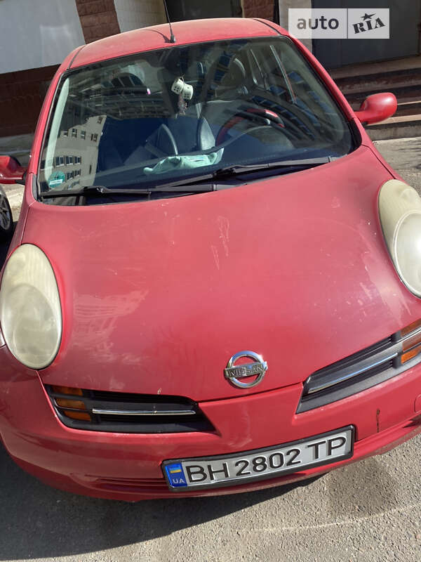 2004 nissan micra