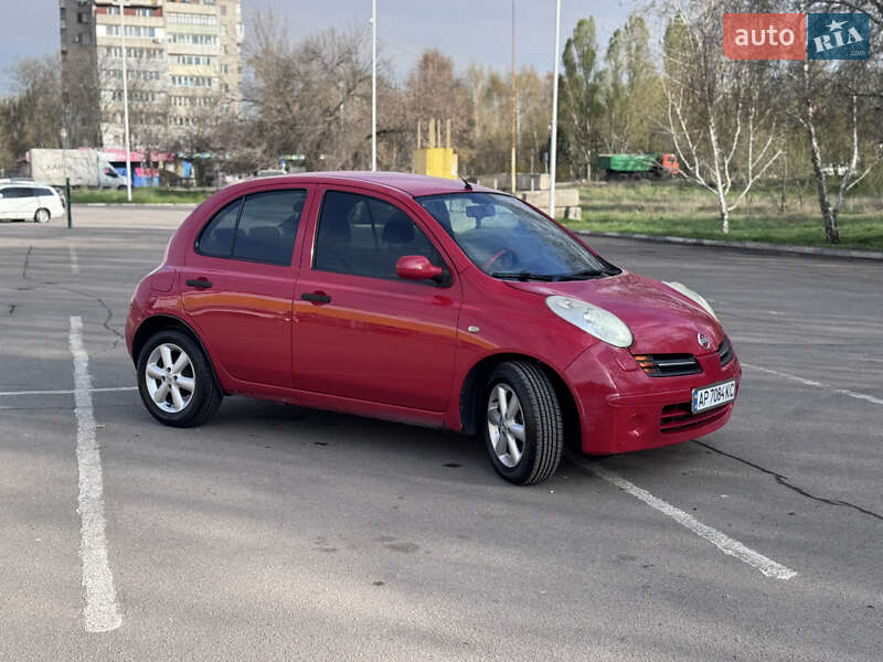 2004 nissan micra