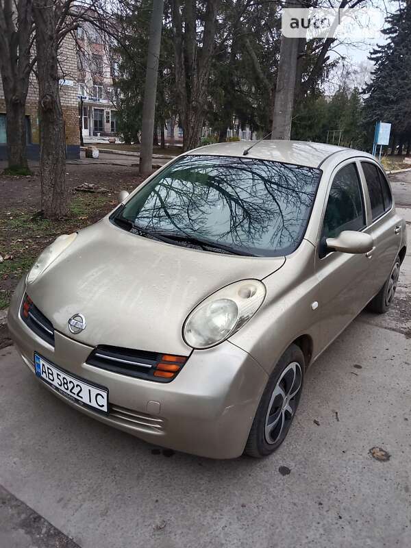 2004 nissan micra