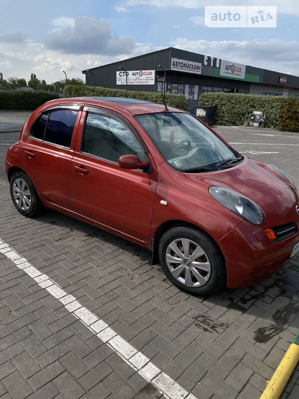 2004 nissan micra