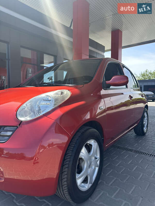 2004 nissan micra