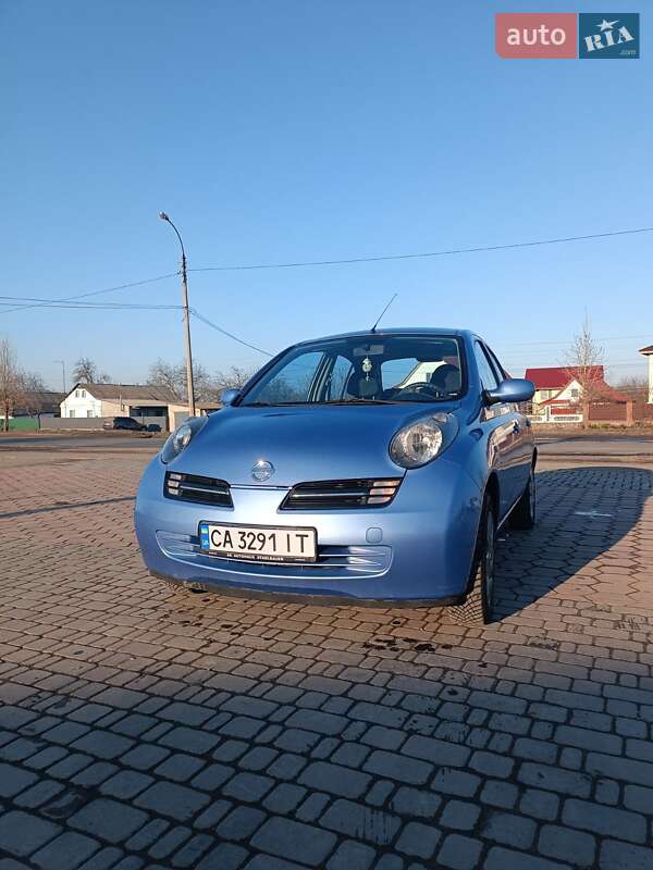 2005 nissan micra