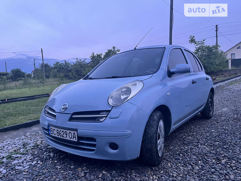 2005 nissan micra