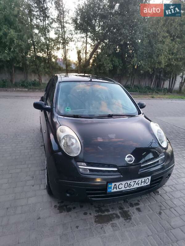 2005 nissan micra