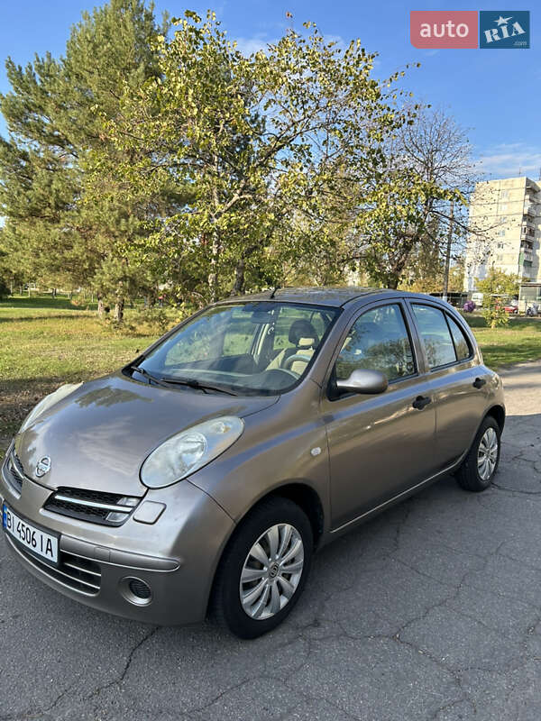 2005 nissan micra