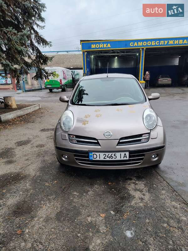 2005 nissan micra