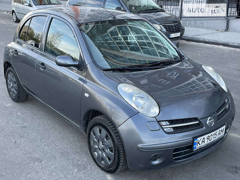 2005 nissan micra