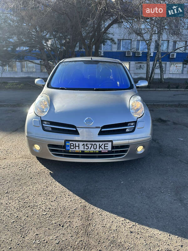 2005 nissan micra