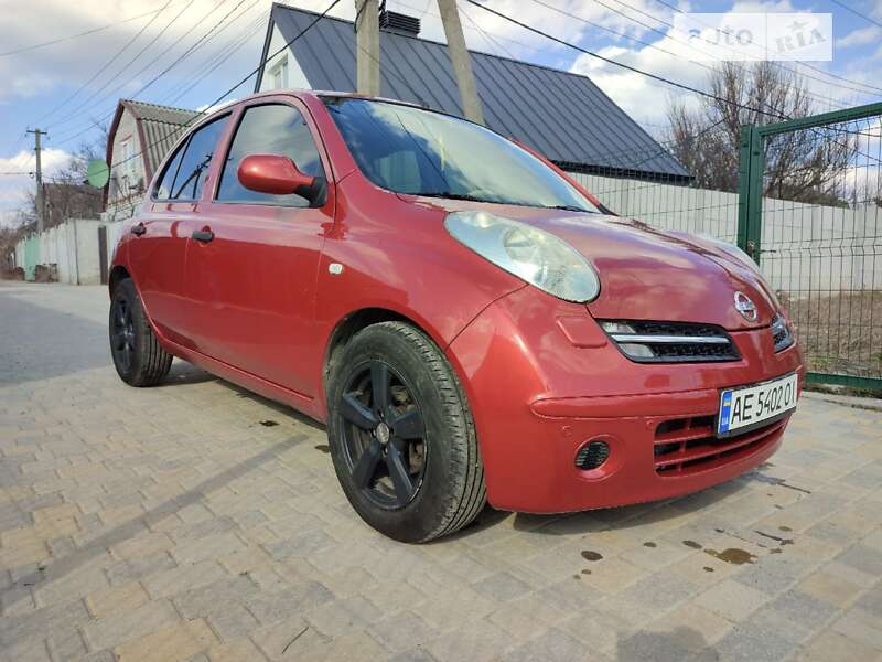 2005 nissan micra