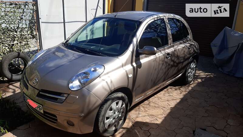 2006 nissan micra