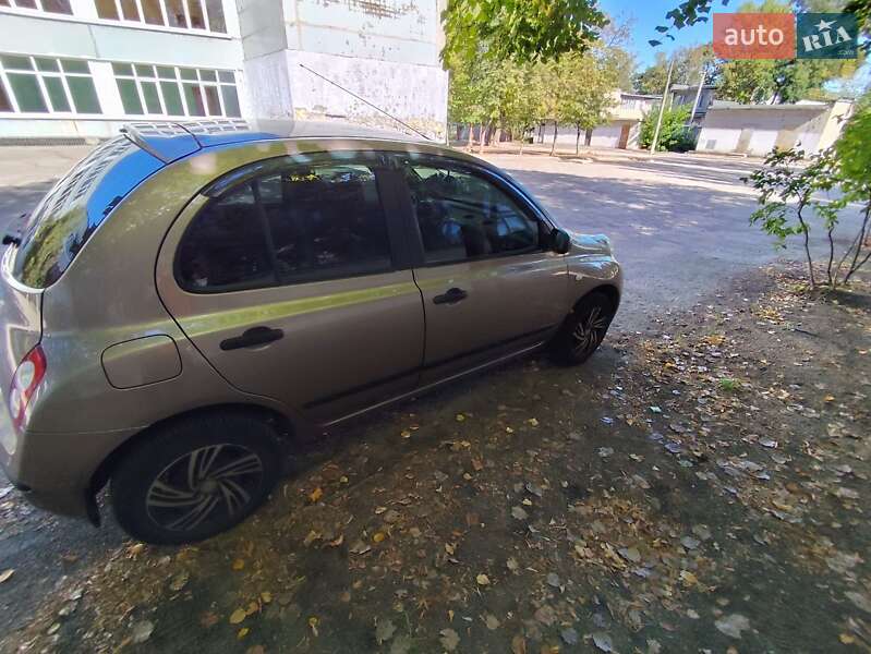 2008 nissan micra