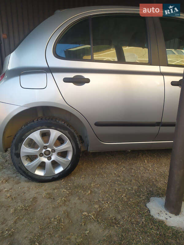 2008 nissan micra