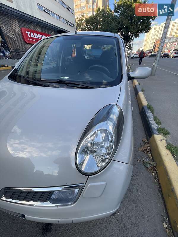 2008 nissan micra