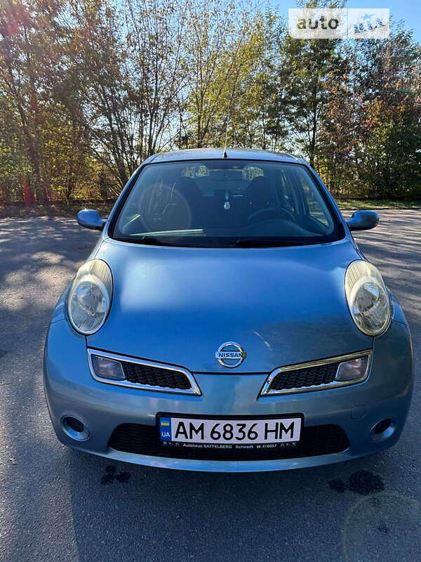 2009 nissan micra