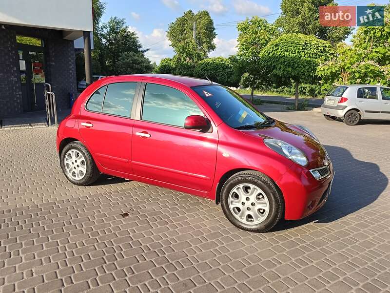 2009 nissan micra