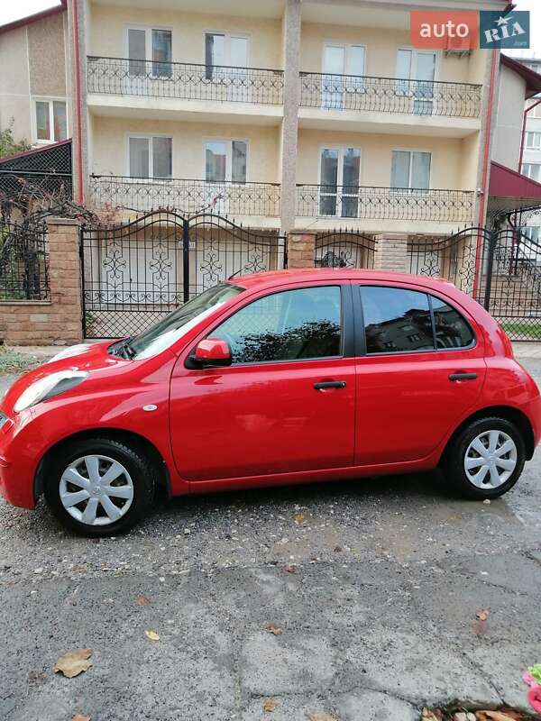 2009 nissan micra