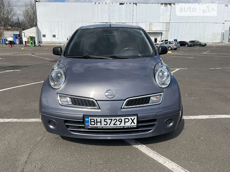 2009 nissan micra