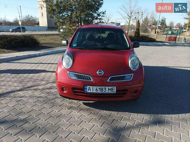 2010 nissan micra