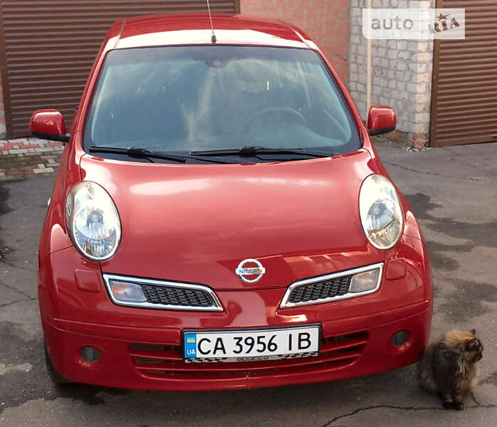 2010 nissan micra