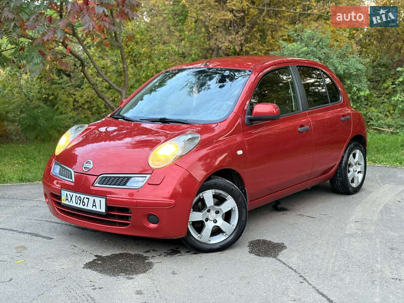 2010 nissan micra