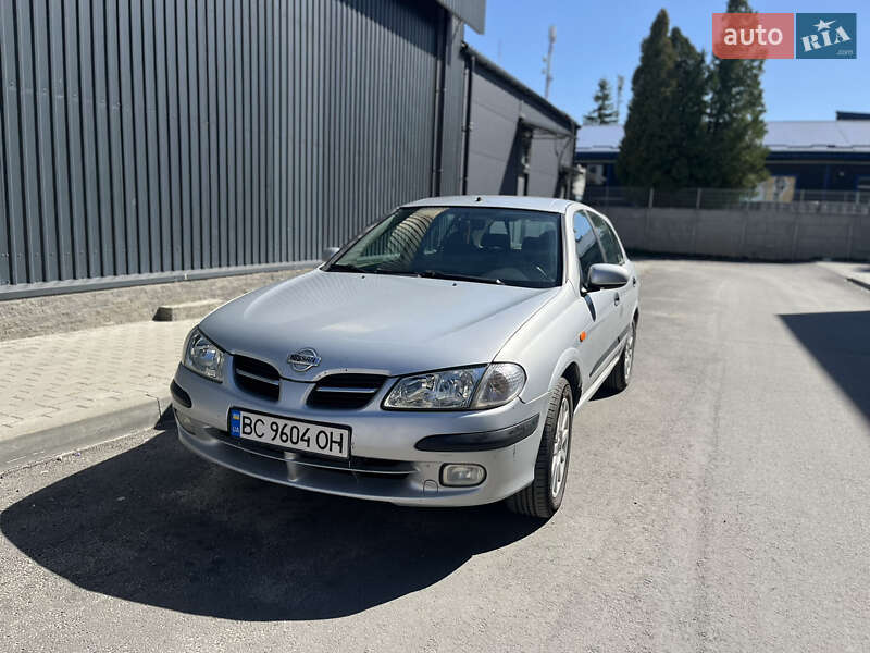 2001 nissan almera