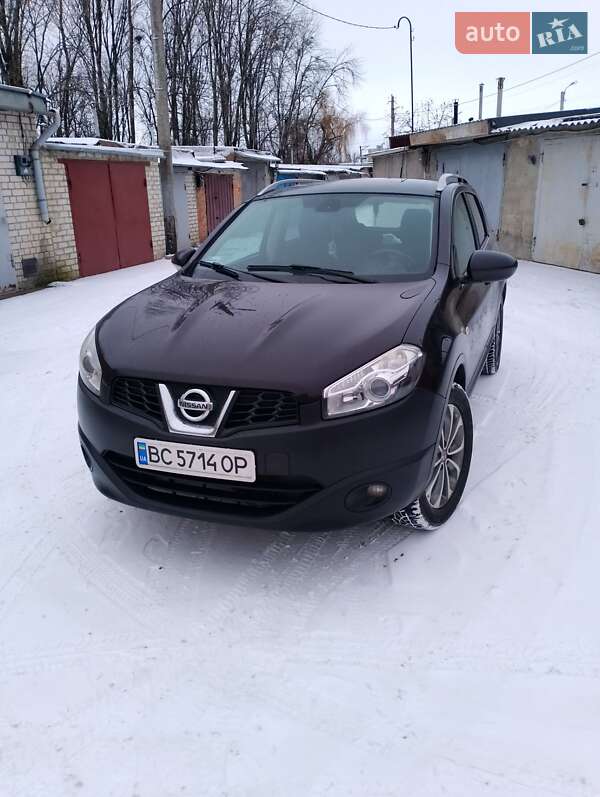 2010 nissan qashqai