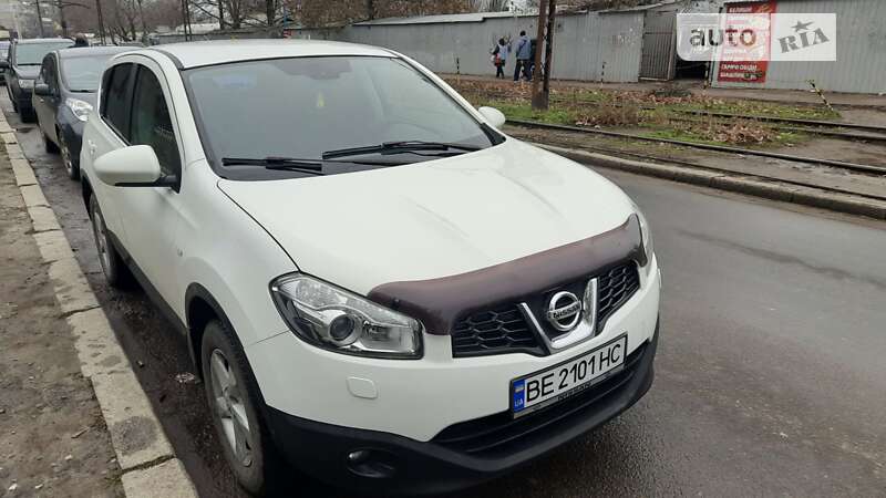 2012 nissan qashqai