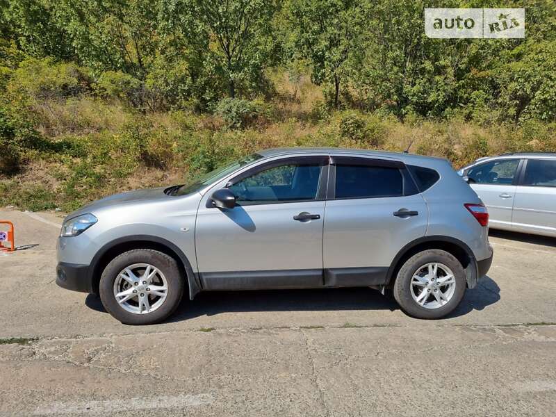 2012 nissan qashqai