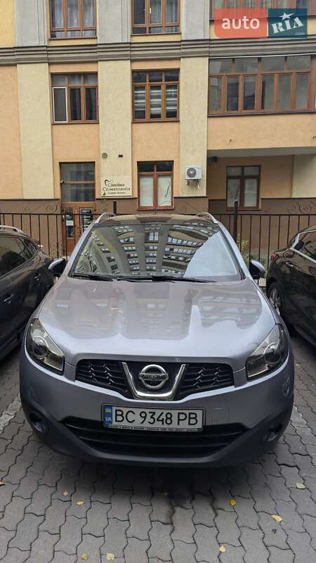 2012 nissan qashqai