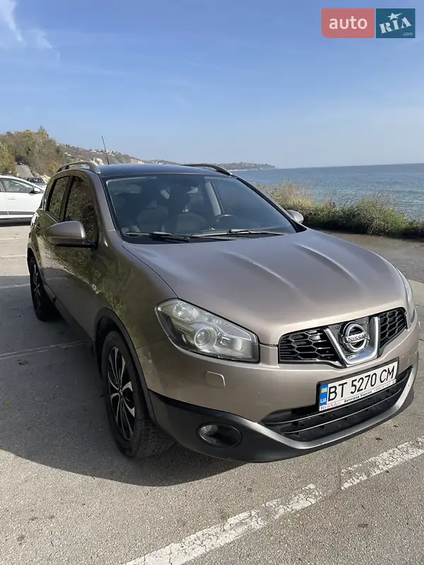2012 nissan qashqai