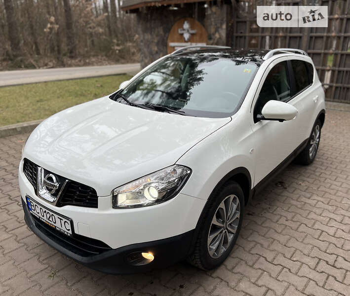 2012 nissan qashqai