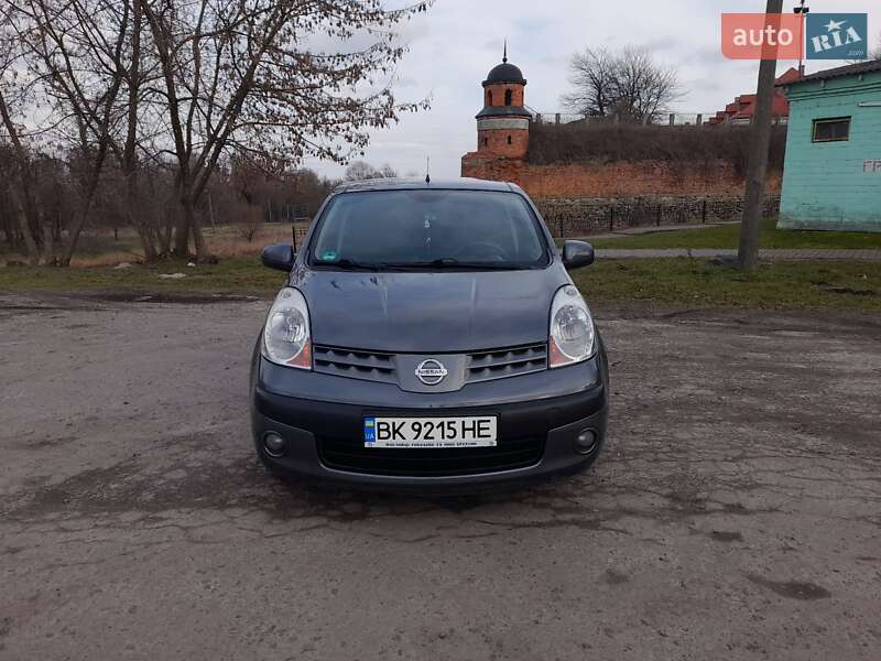 2006 nissan note